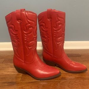 SODA red cowgirl boots!! size 6.5